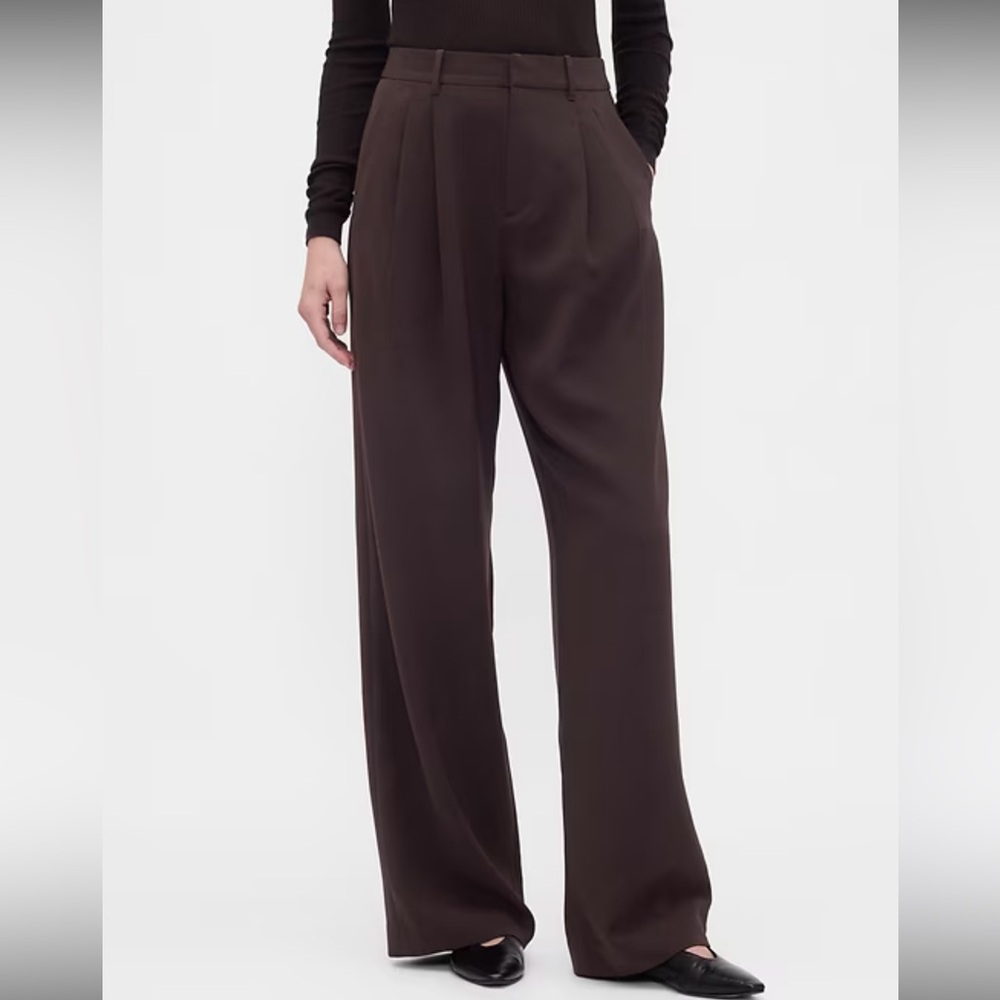 Gap 365 High Rise Pleated Trousers